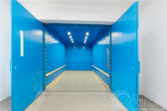 Pronájem skladu, Písek, U Vodárny, 4000 m2