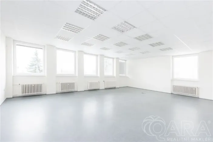 Pronájem kanceláře, Písek, U Vodárny, 614 m2