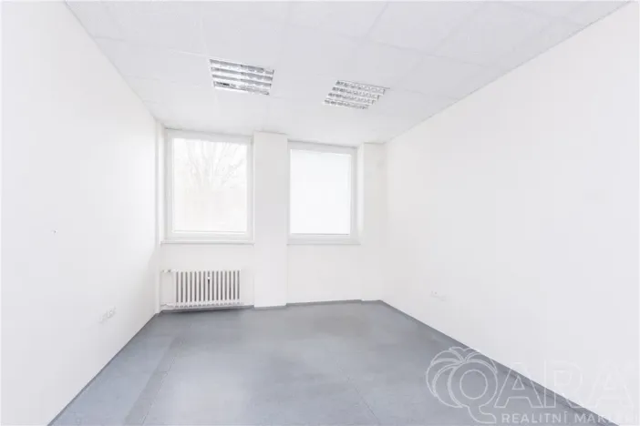 Pronájem kanceláře, Písek, U Vodárny, 614 m2