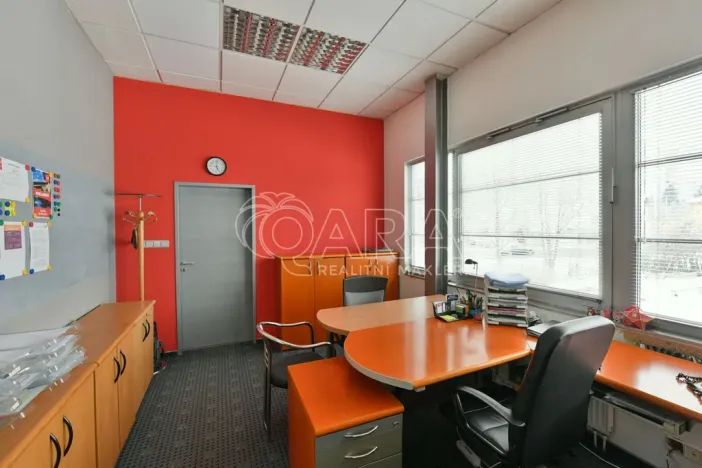 Prodej komerční nemovitosti, Praha - Háje, Květnového vítězství, 1285 m2