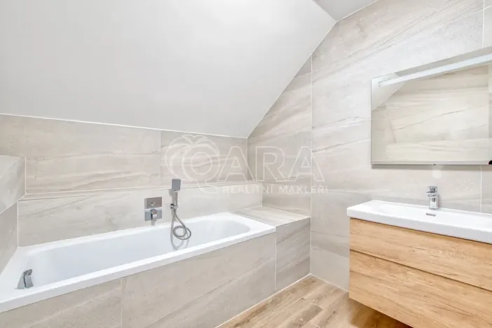 Prodej rodinného domu, Hnojník, 199 m2