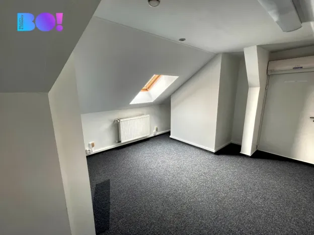 Pronájem kanceláře, Praha, Žerotínova, 57 m2