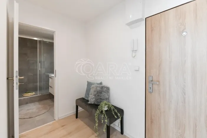 Prodej bytu 2+kk, Praha - Krč, Hurbanova, 39 m2