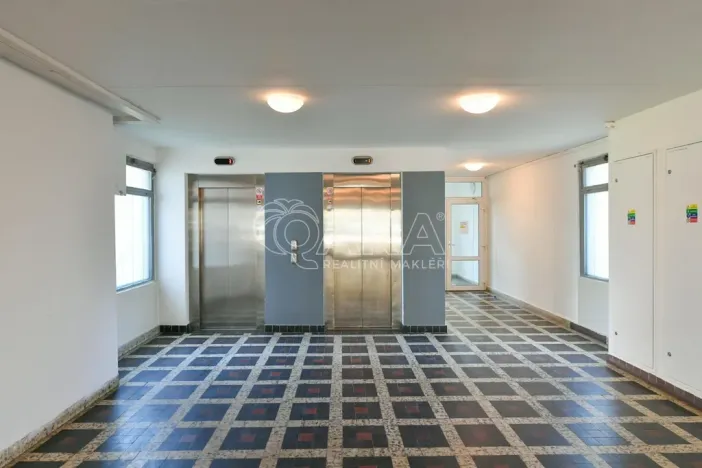 Prodej bytu 2+kk, Praha - Krč, Hurbanova, 39 m2