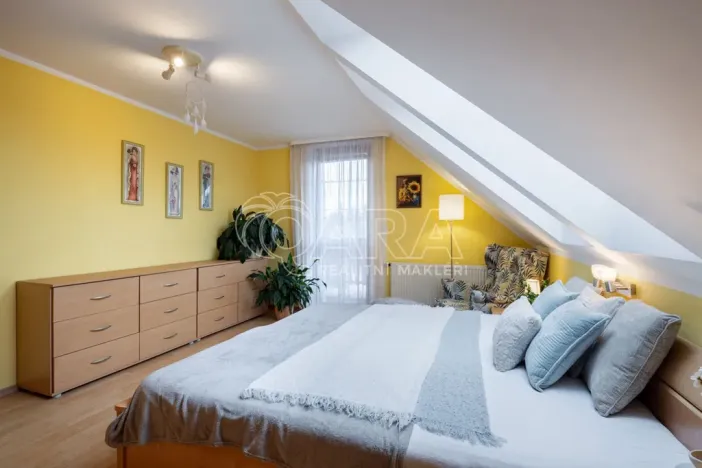 Prodej rodinného domu, Praha - Uhříněves, Jana Srba, 223 m2