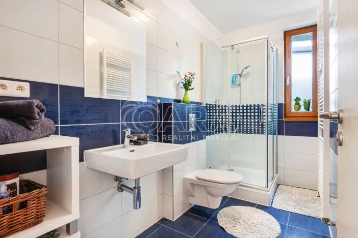 Prodej rodinného domu, Zeleneč, U Lesoparku, 174 m2