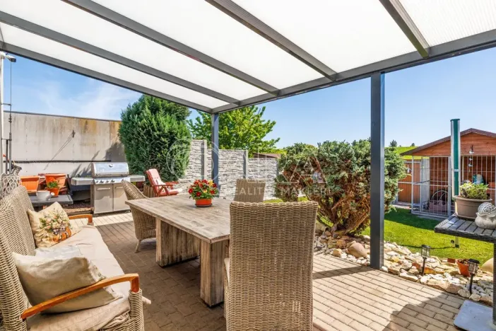 Prodej rodinného domu, Zeleneč, U Lesoparku, 174 m2