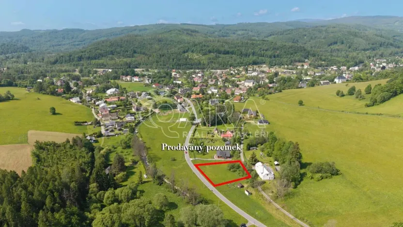 Prodej pozemku pro bydlení, Karlovice, 1695 m2