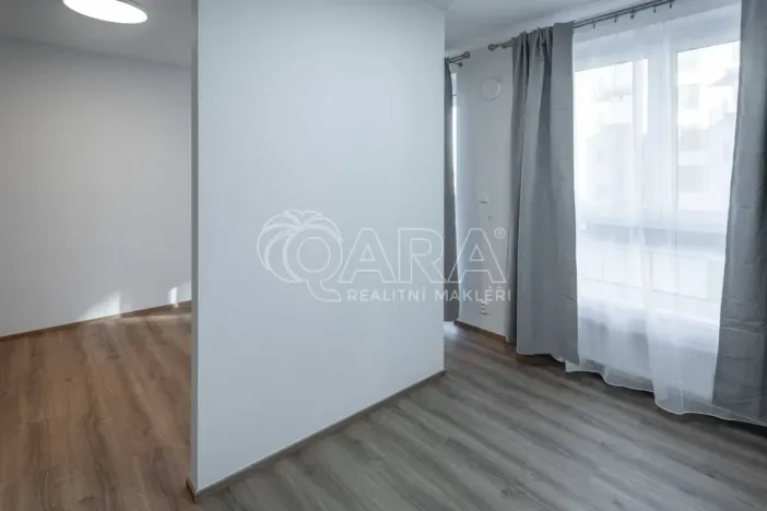 Pronájem bytu 1+kk, Kralupy nad Vltavou, Nádražní, 33 m2