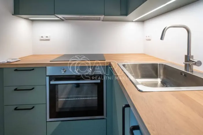 Pronájem bytu 1+kk, Kralupy nad Vltavou, Nádražní, 33 m2