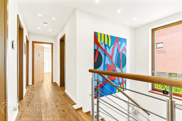 Prodej rodinného domu, Roztoky, Zvoncová, 153 m2