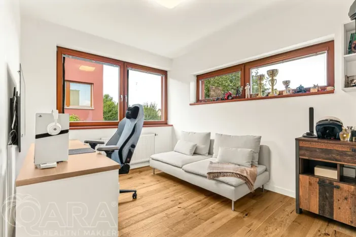 Prodej rodinného domu, Roztoky, Zvoncová, 153 m2