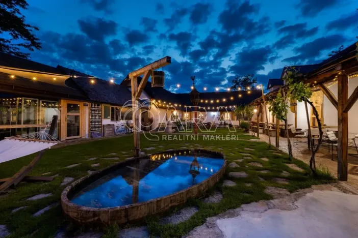 Prodej ubytování, Brod nad Dyjí, 588 m2