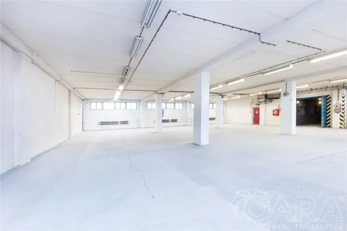 Pronájem skladu, Planá nad Lužnicí, Chýnovská, 1324 m2