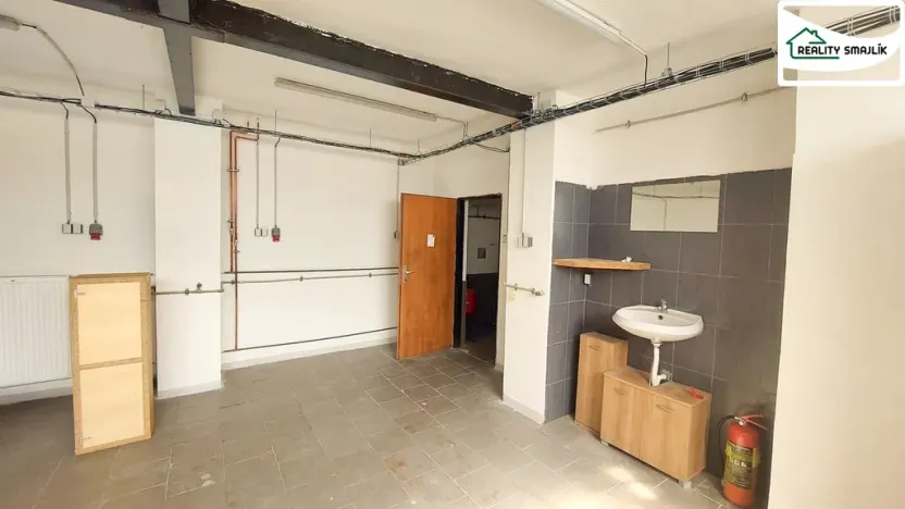 Pronájem výrobních prostor, Mariánské Lázně - Úšovice, U Mlékárny, 176 m2