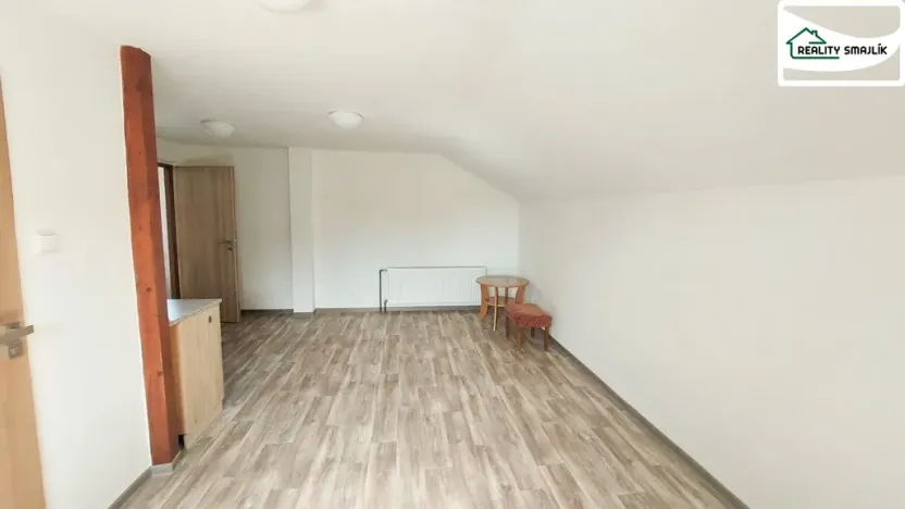 Pronájem výrobních prostor, Mariánské Lázně - Úšovice, U Mlékárny, 176 m2