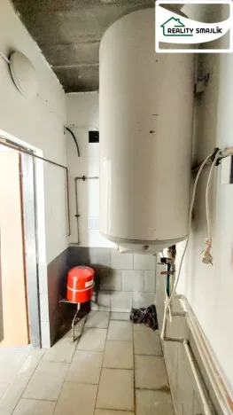 Pronájem výrobních prostor, Mariánské Lázně - Úšovice, U Mlékárny, 176 m2