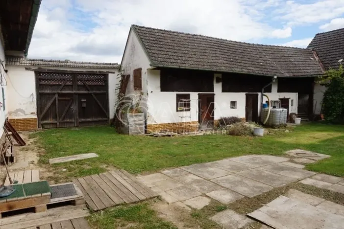 Prodej zemědělské usedlosti, Horní Kněžeklady, 140 m2