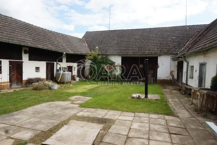 Prodej zemědělské usedlosti, Horní Kněžeklady, 140 m2