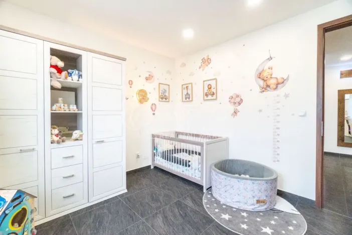 Prodej rodinného domu, Rožmitál pod Třemšínem - Zalány, 180 m2