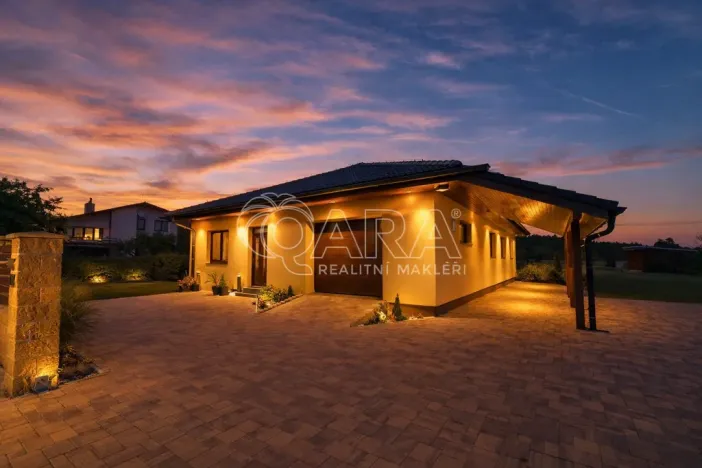 Prodej rodinného domu, Rožmitál pod Třemšínem - Zalány, 180 m2