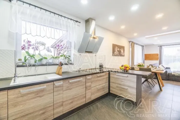 Prodej rodinného domu, Rožmitál pod Třemšínem - Zalány, 180 m2