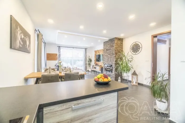 Prodej rodinného domu, Rožmitál pod Třemšínem - Zalány, 180 m2