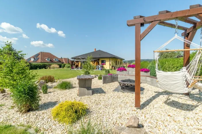 Prodej rodinného domu, Rožmitál pod Třemšínem - Zalány, 180 m2