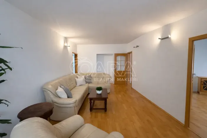 Pronájem bytu 5+1, Praha - Libuš, Zbudovská, 120 m2