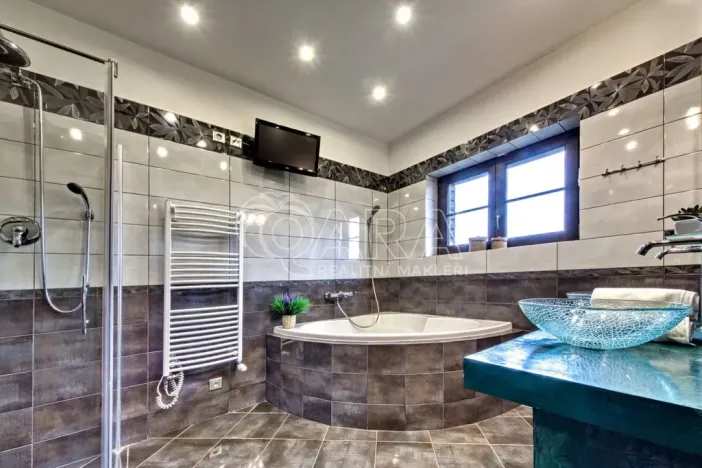 Prodej rodinného domu, Vrchlabí - Hořejší Vrchlabí, 429 m2