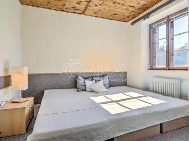 Prodej rodinného domu, Frymburk, 330 m2