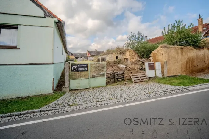 Prodej pozemku pro bydlení, Milínov, 712 m2