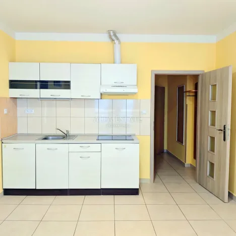 Pronájem bytu 2+kk, Karlovy Vary - Rybáře, Sokolovská, 48 m2