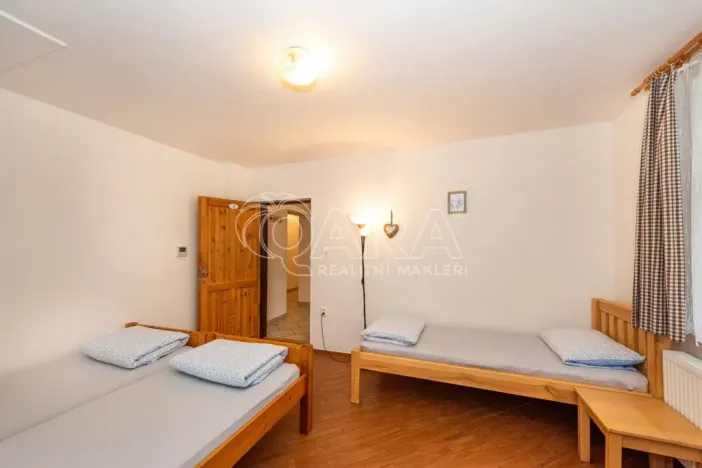 Prodej chalupy, Radvanice, 216 m2