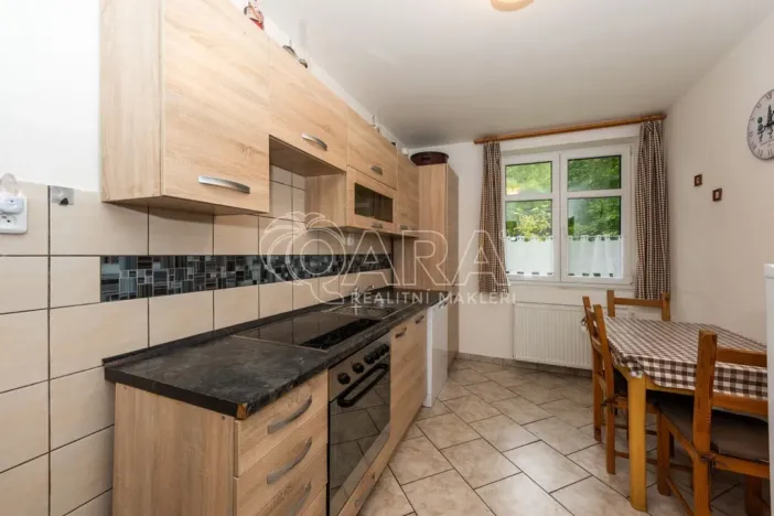 Prodej chalupy, Radvanice, 216 m2