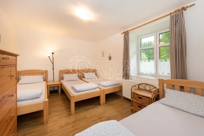 Prodej chalupy, Radvanice, 216 m2