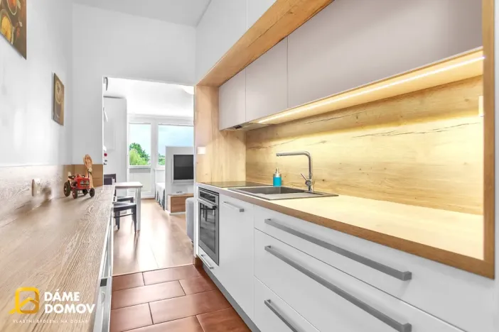 Pronájem bytu 1+kk, Otrokovice, Školní, 34 m2