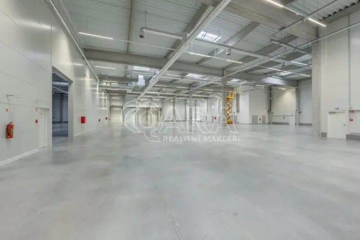 Pronájem skladu, Divišov, 2922 m2