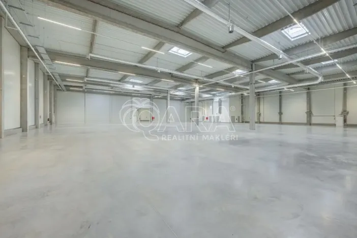 Pronájem skladu, Divišov, 2704 m2