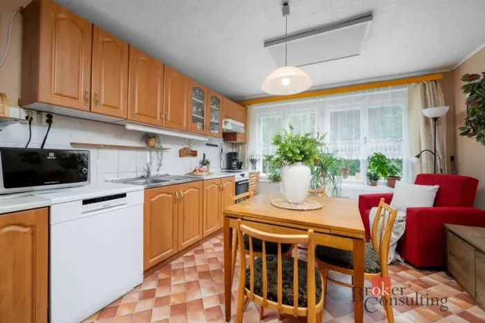 Prodej rodinného domu, Janov nad Nisou, 379 m2