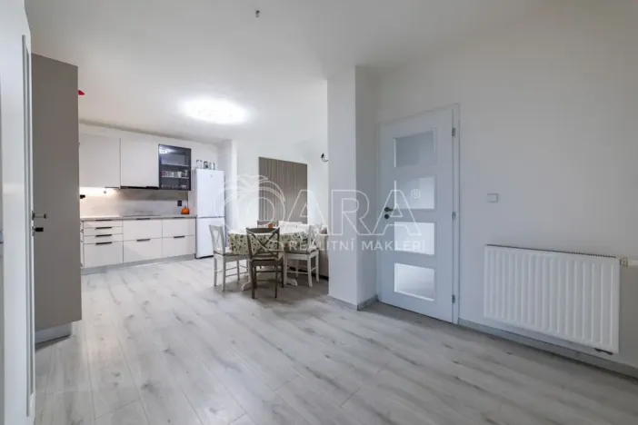 Prodej bytu 5+kk, Holubice, Za Dvorem, 117 m2