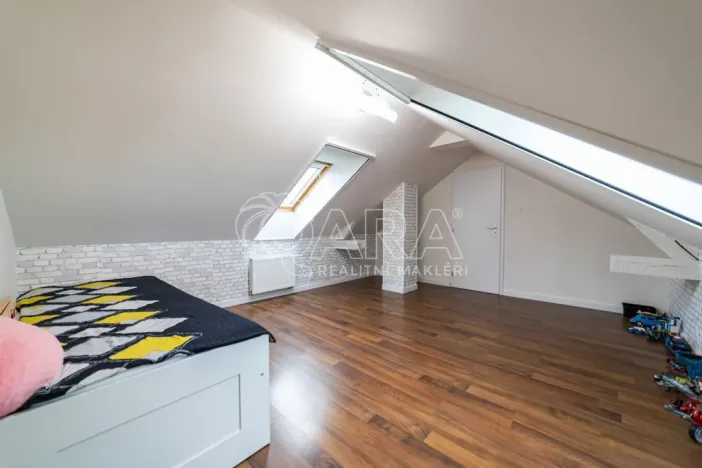 Prodej bytu 5+kk, Holubice, Za Dvorem, 117 m2