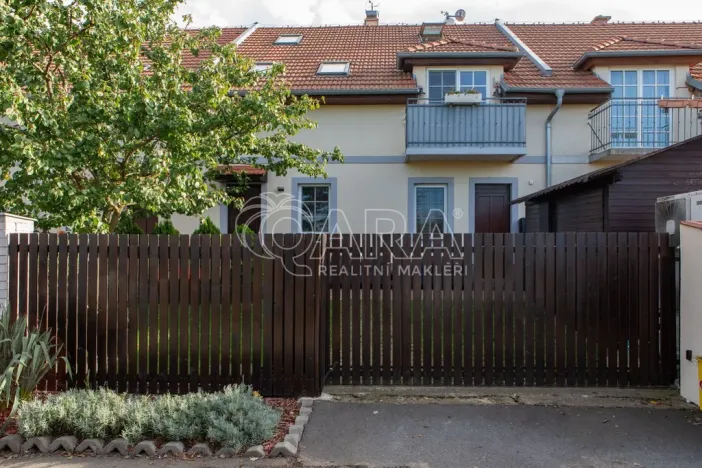 Prodej bytu 5+kk, Holubice, Za Dvorem, 117 m2