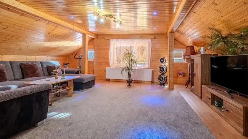 Prodej rodinného domu, Pržno, 197 m2