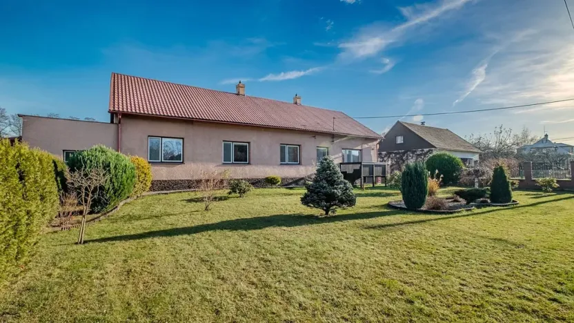 Prodej rodinného domu, Pržno, 197 m2