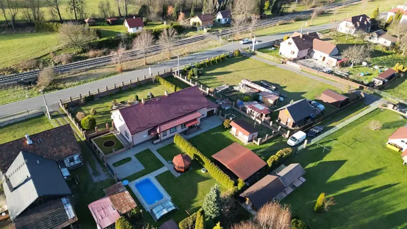 Prodej rodinného domu, Pržno, 197 m2