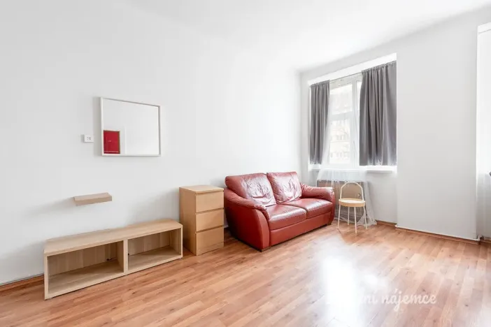 Pronájem bytu 1+kk, Praha - Nusle, 5. května, 36 m2