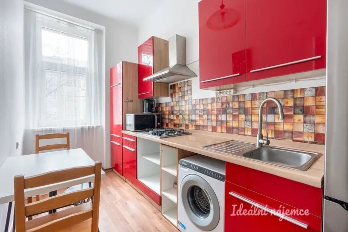 Pronájem bytu 1+kk, Praha - Nusle, 5. května, 36 m2