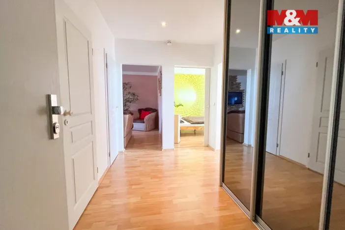 Prodej bytu 3+1, Chomutov, Svahová, 68 m2