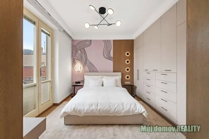 Pronájem bytu 2+kk, Praha - Malá Strana, Mostecká, 54 m2